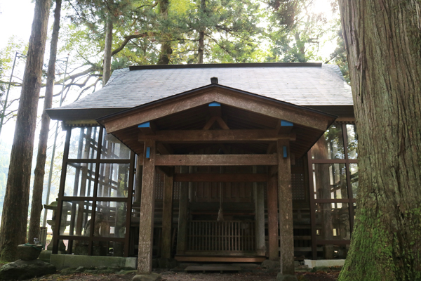 樺八幡神社　本社